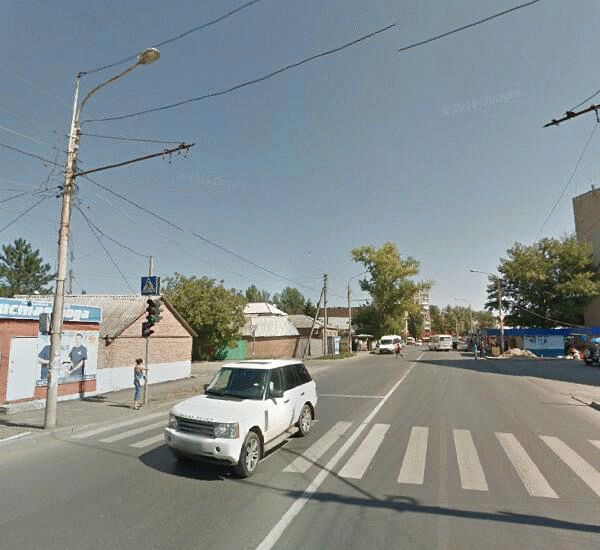 Банкомат Донкомбанка по адресу ул. Конституционная, д. 52/68, магазин «Магнит» (ЗАО «Тандер»)