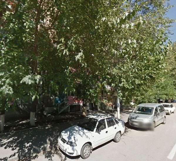 Банкомат Донкомбанка по адресу ул. Ленина, д. 62, Лит. А,  ТЦ «Магнит», в холле