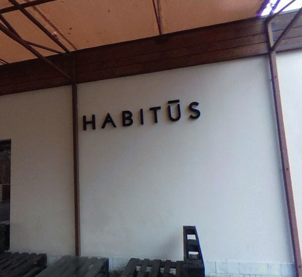 Банкомат Уральского Банка Реконструкции и Развития по адресу пл. Толстого,  д. 6а