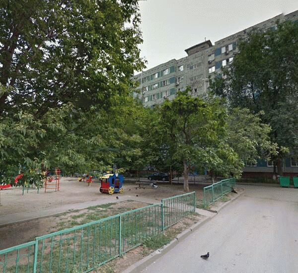 Отделение Сбербанка России по адресу просп. Космонавтов,  32А